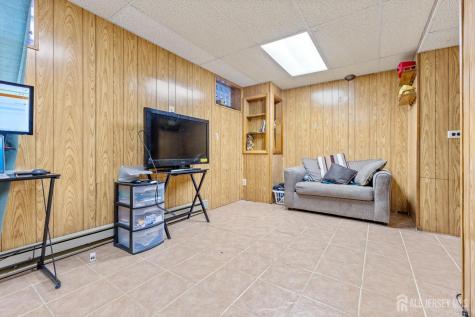 292 Pershing Avenue Carteret NJ 07008