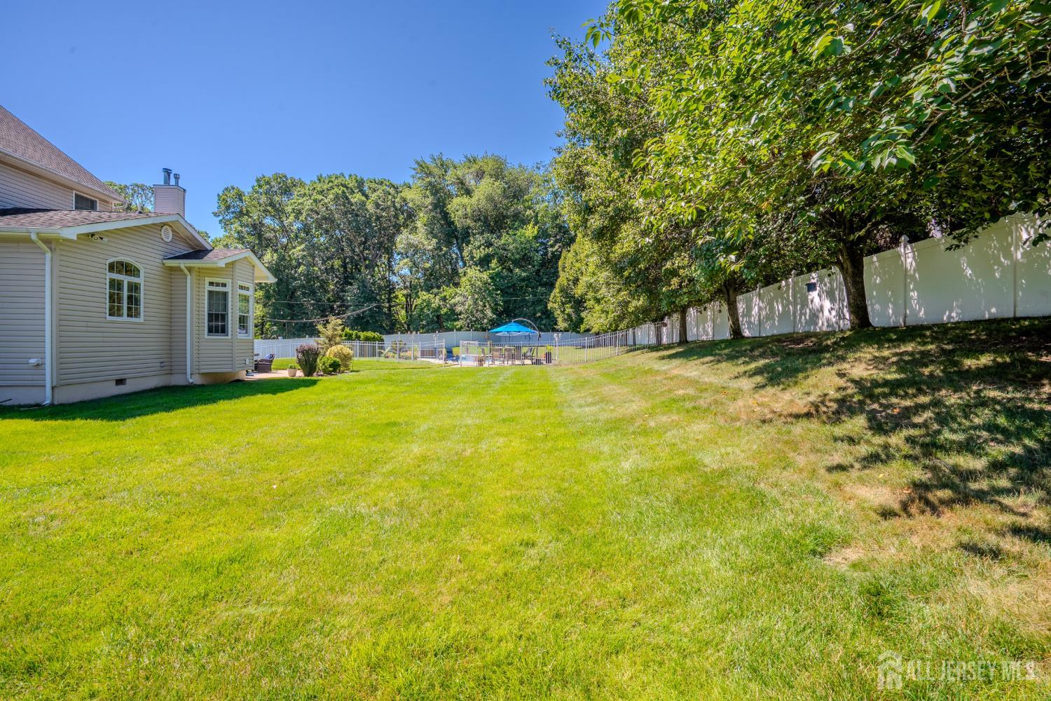 4 Dorene Court Monroe NJ 08831