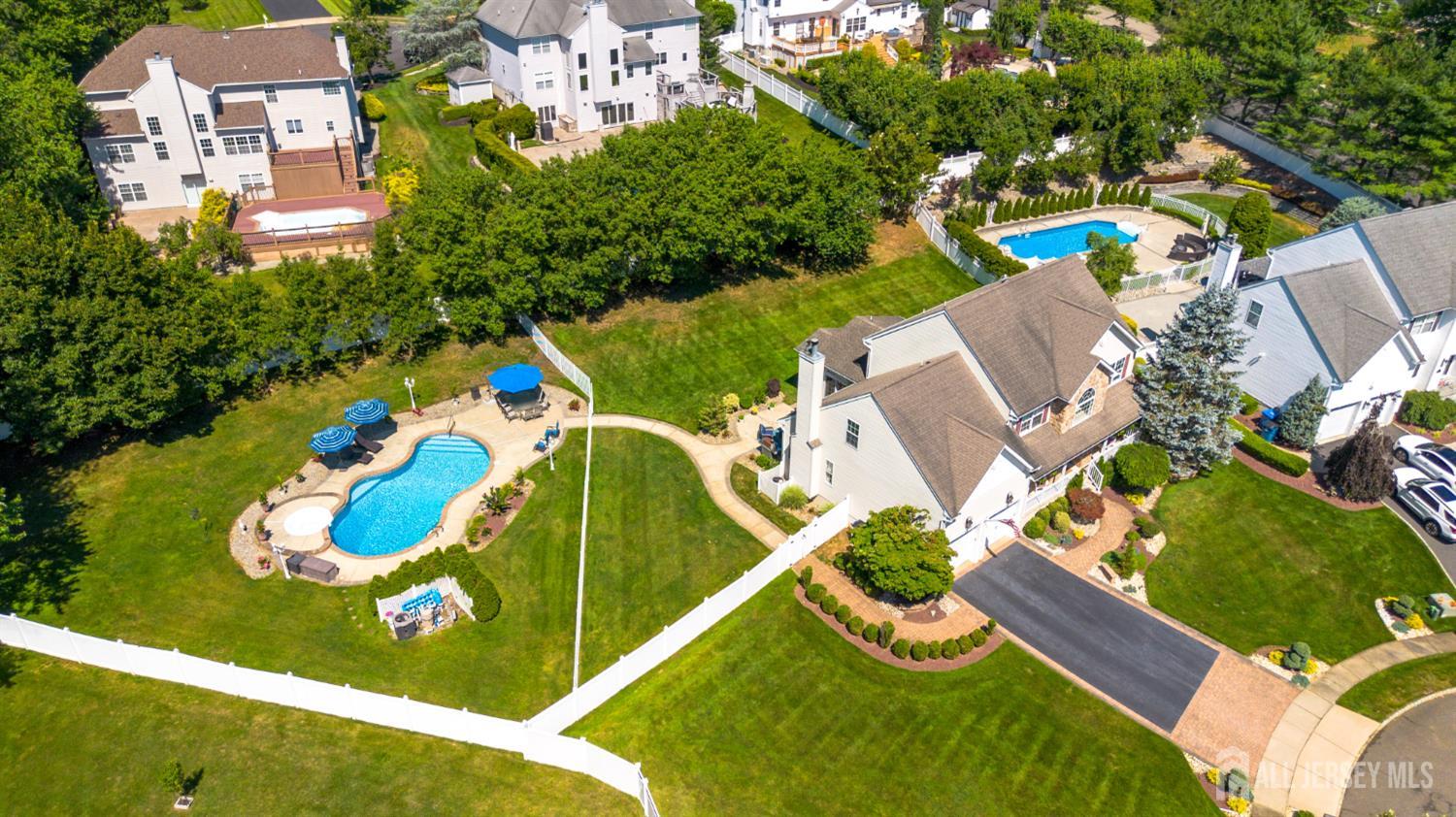 4 Dorene Court Monroe NJ 08831