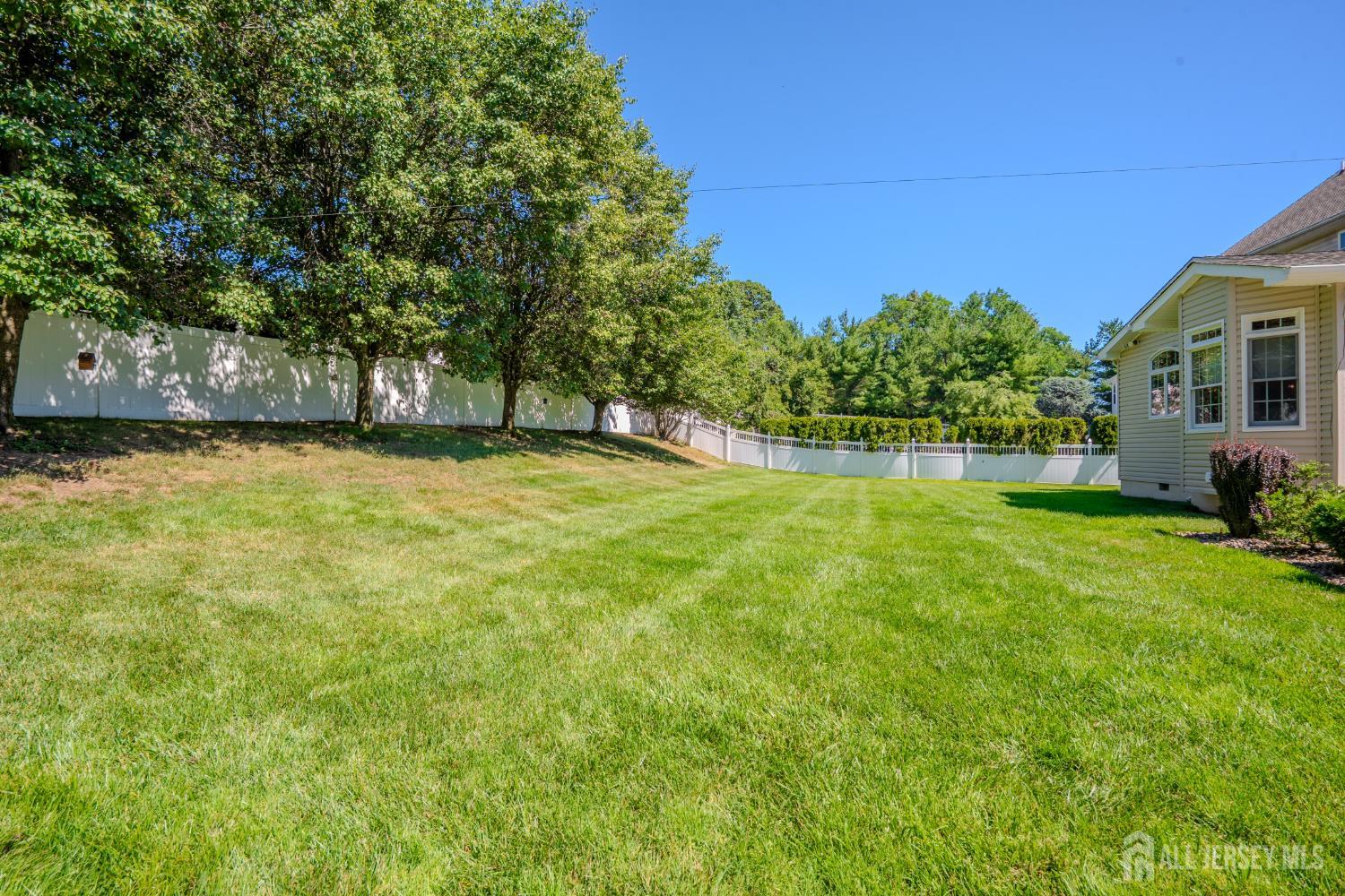4 Dorene Court Monroe NJ 08831