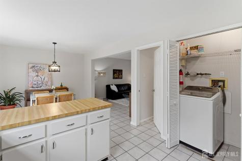 69 Jefferson Drive Spotswood NJ 08884