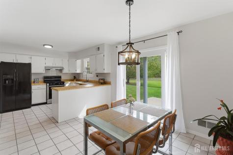 69 Jefferson Drive Spotswood NJ 08884