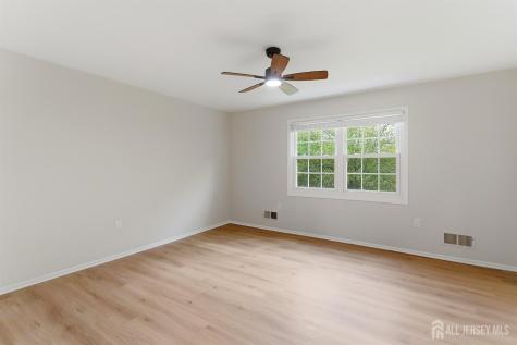 69 Jefferson Drive Spotswood NJ 08884
