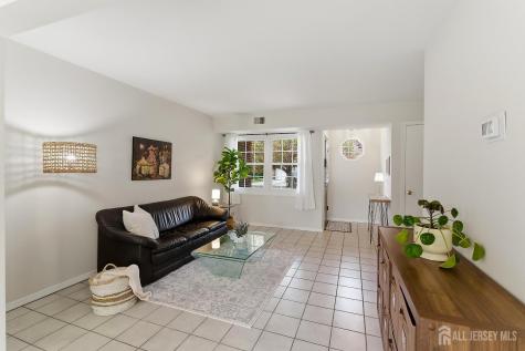 69 Jefferson Drive Spotswood NJ 08884