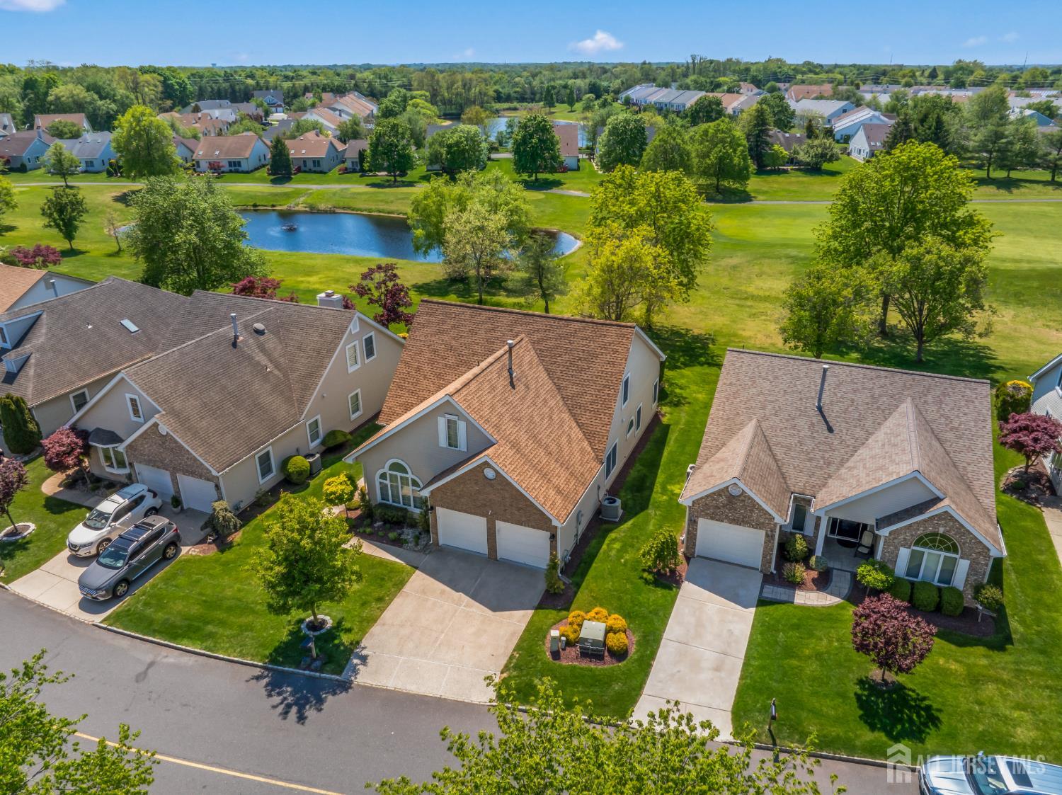 25 Leeds Lane Monroe NJ 08831
