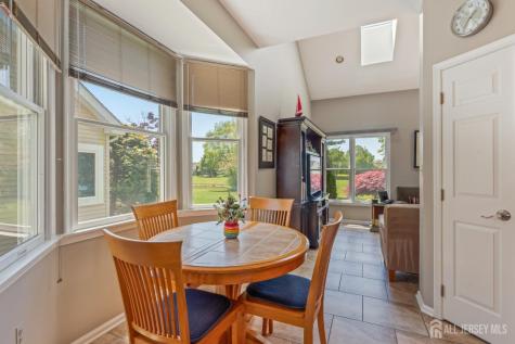 25 Leeds Lane Monroe NJ 08831