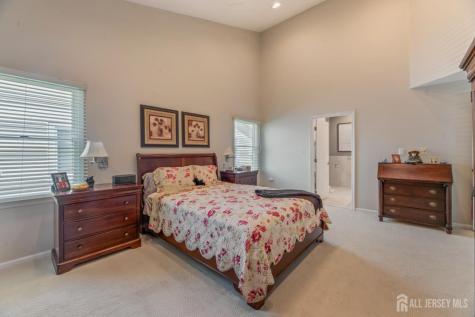25 Leeds Lane Monroe NJ 08831