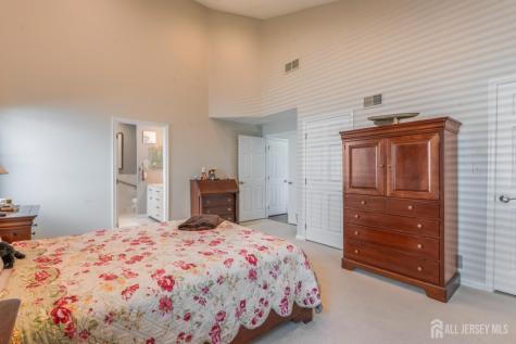 25 Leeds Lane Monroe NJ 08831