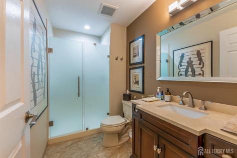 25 Leeds Lane Monroe NJ 08831