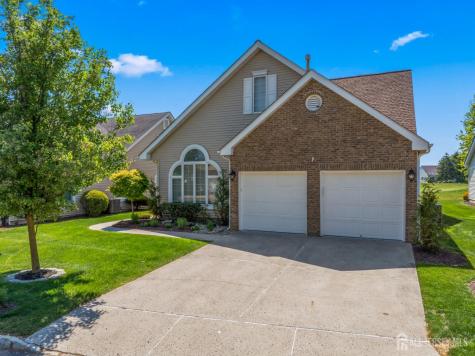 25 Leeds Lane Monroe NJ 08831