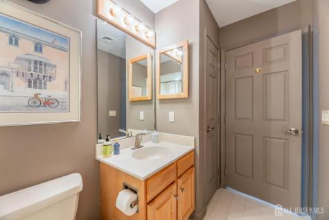 25 Leeds Lane Monroe NJ 08831