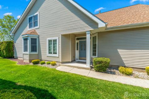 25 Leeds Lane Monroe NJ 08831