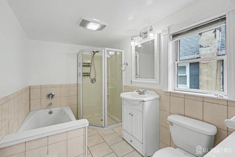 86 Hillside Avenue South River NJ 08882