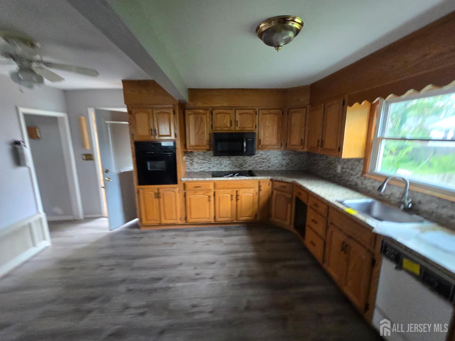 4 Vale Street Edison NJ 08817