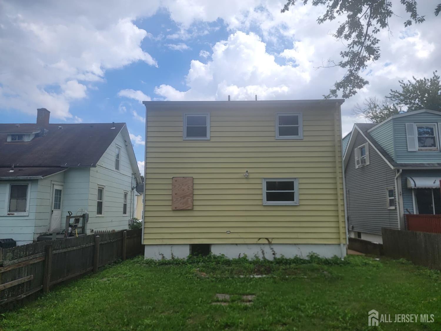 4 Vale Street Edison NJ 08817