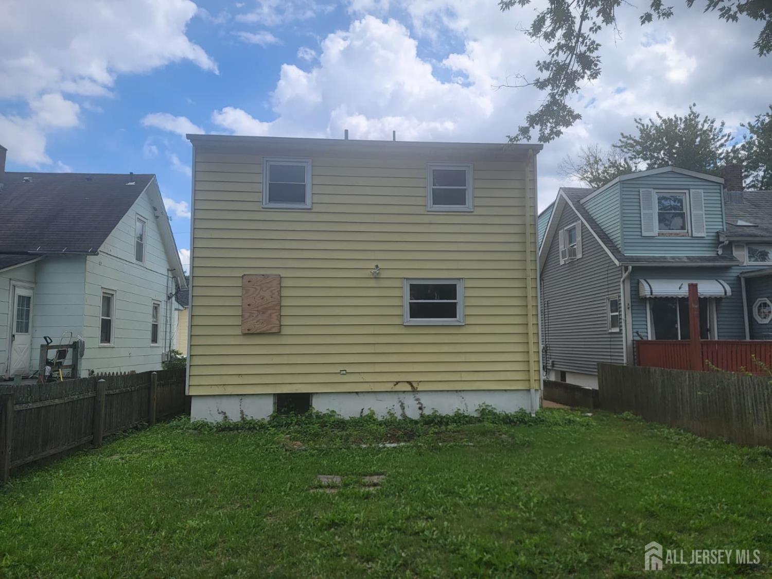 4 Vale Street Edison NJ 08817