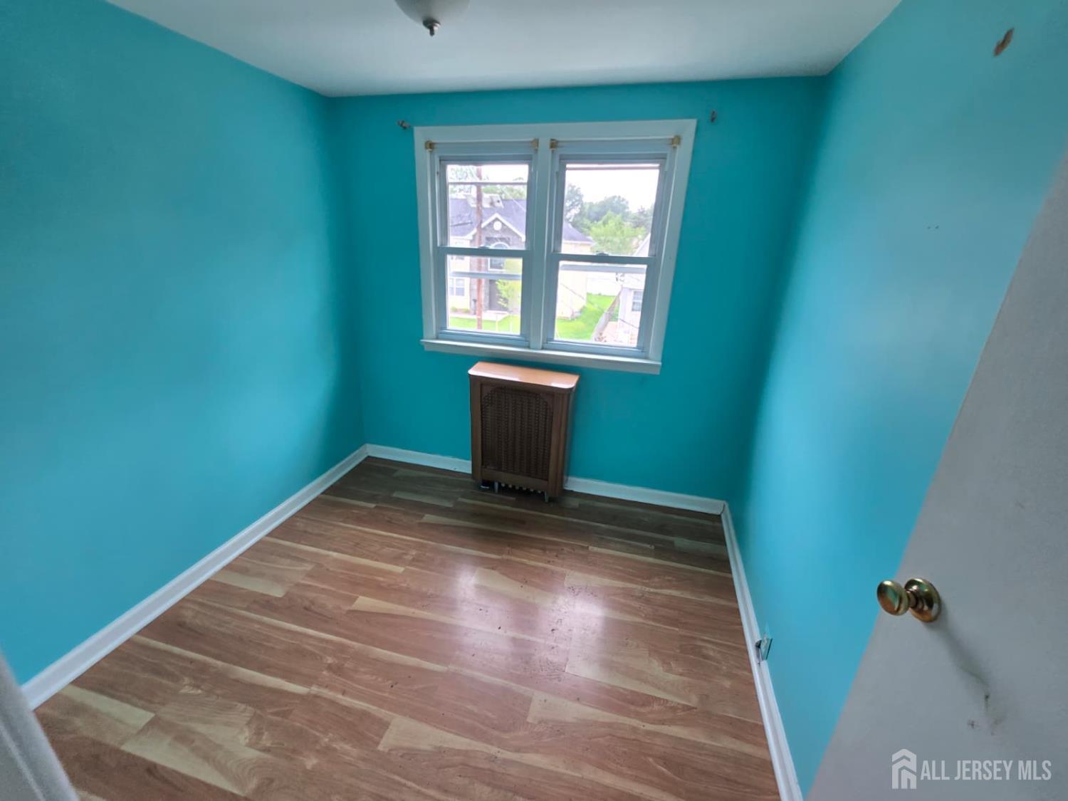 4 Vale Street Edison NJ 08817