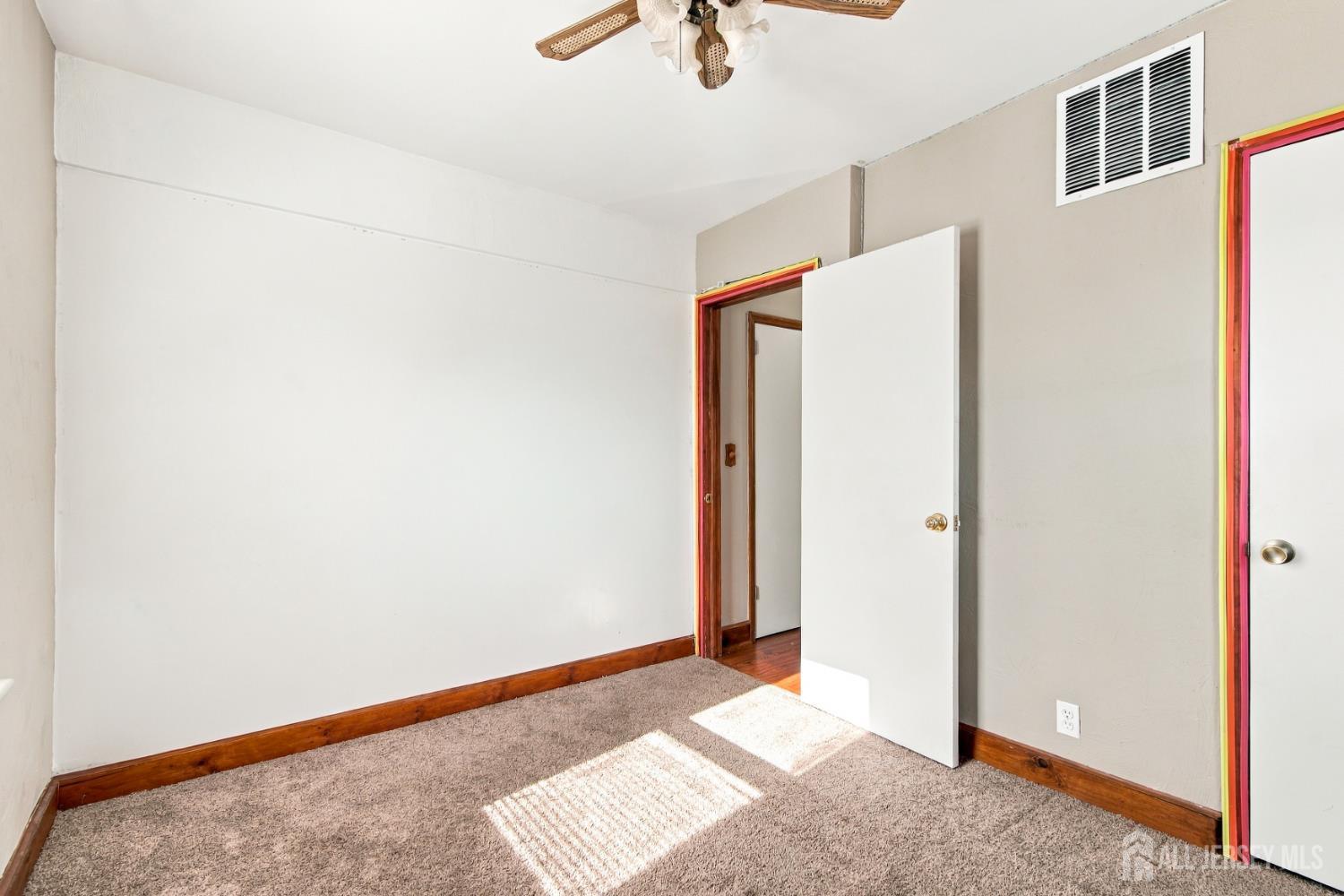 10 Grover Avenue Sayreville NJ 08879