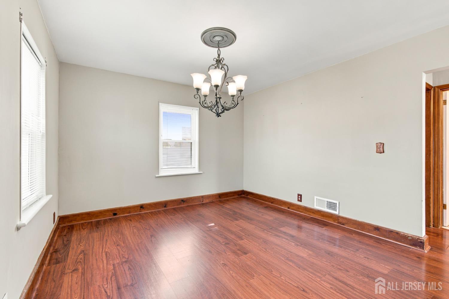 10 Grover Avenue Sayreville NJ 08879