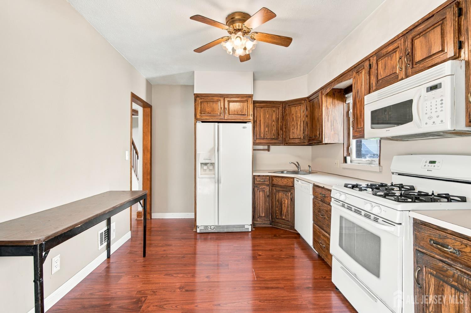 10 Grover Avenue Sayreville NJ 08879