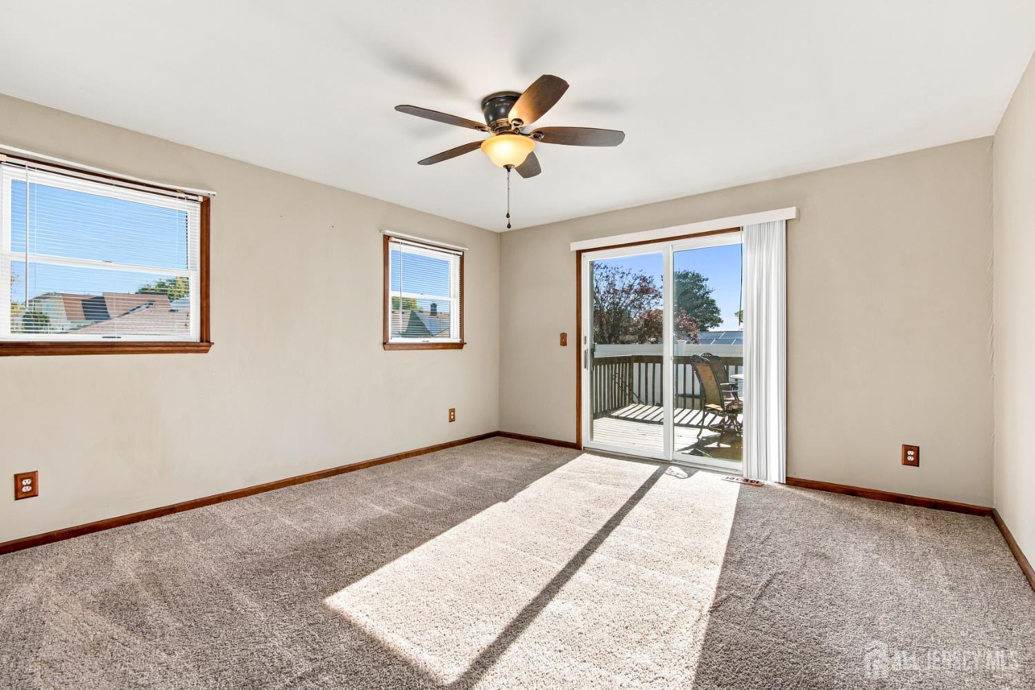 10 Grover Avenue Sayreville NJ 08879