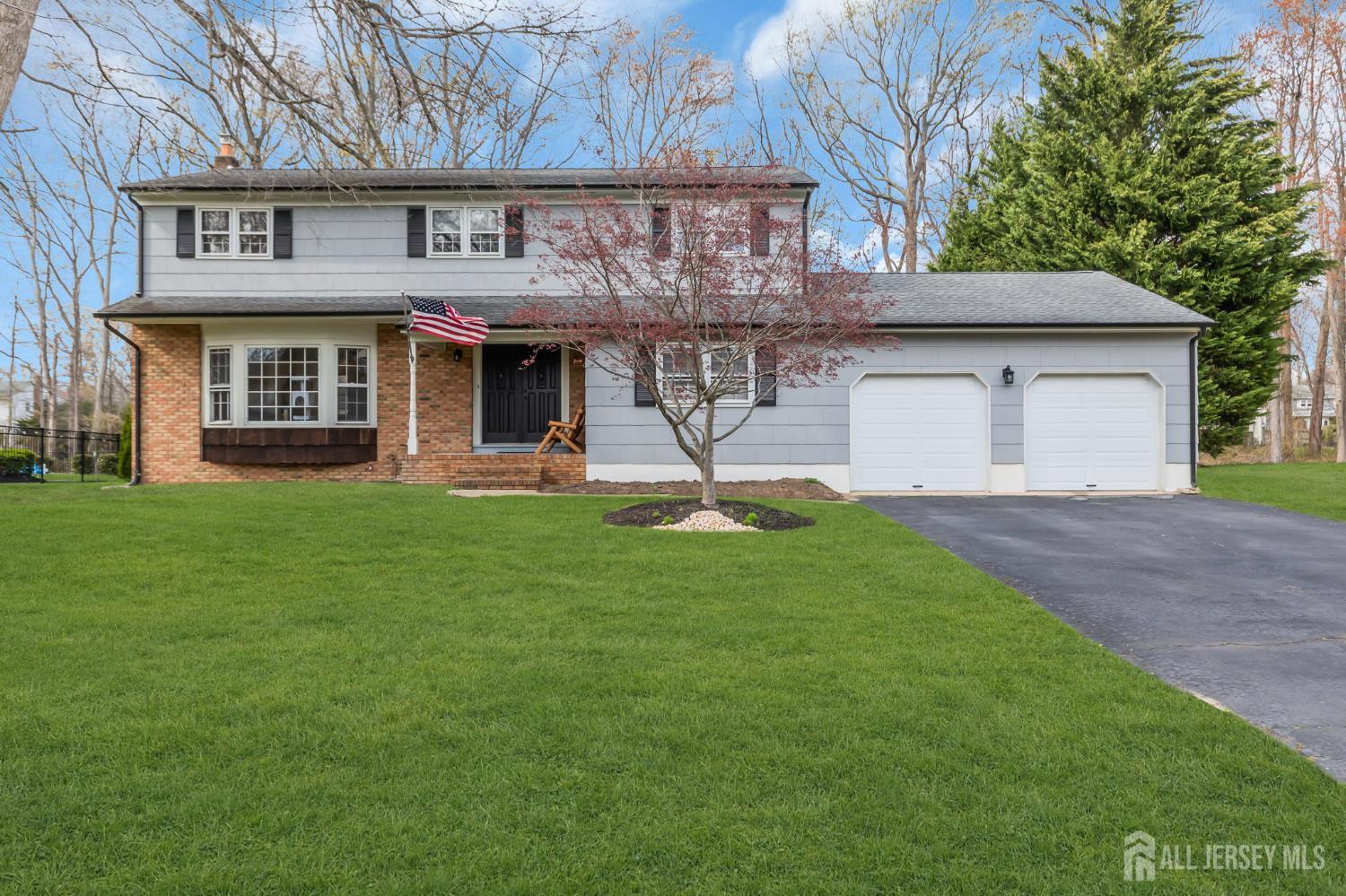 8 Queens Place Old Bridge NJ 08857