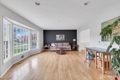 8 Queens Place Old Bridge NJ 08857