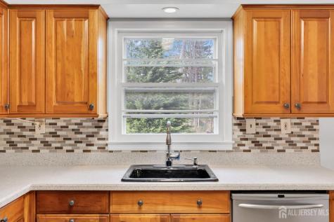 8 Queens Place Old Bridge NJ 08857