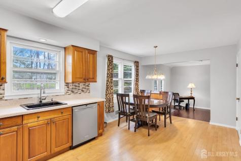 8 Queens Place Old Bridge NJ 08857