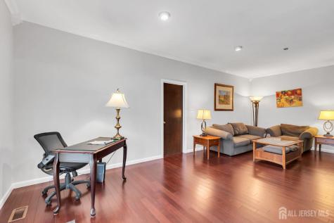 8 Queens Place Old Bridge NJ 08857
