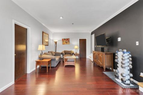 8 Queens Place Old Bridge NJ 08857