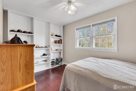 8 Queens Place Old Bridge NJ 08857