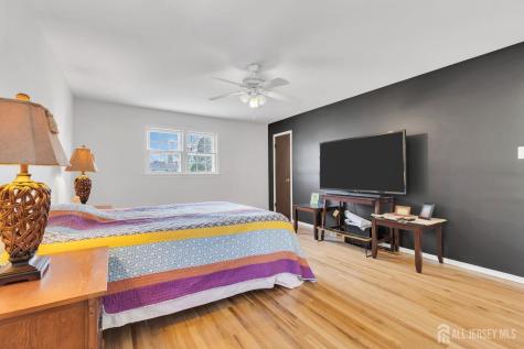 8 Queens Place Old Bridge NJ 08857