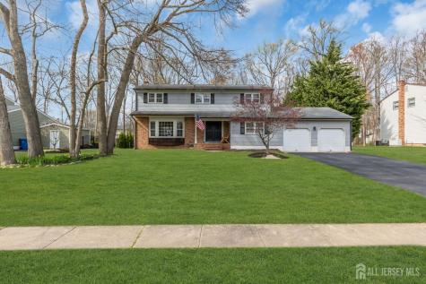 8 Queens Place Old Bridge NJ 08857