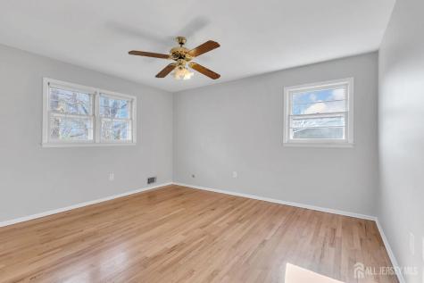 8 Queens Place Old Bridge NJ 08857
