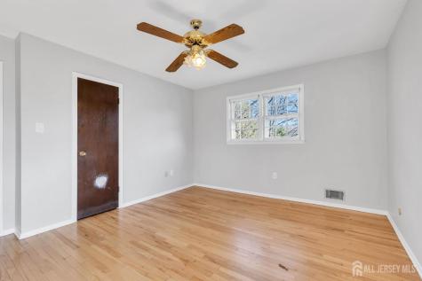 8 Queens Place Old Bridge NJ 08857