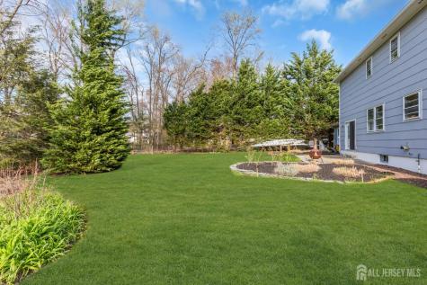 8 Queens Place Old Bridge NJ 08857