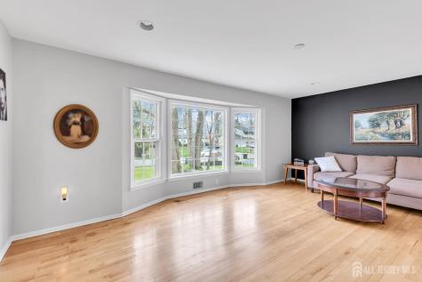 8 Queens Place Old Bridge NJ 08857
