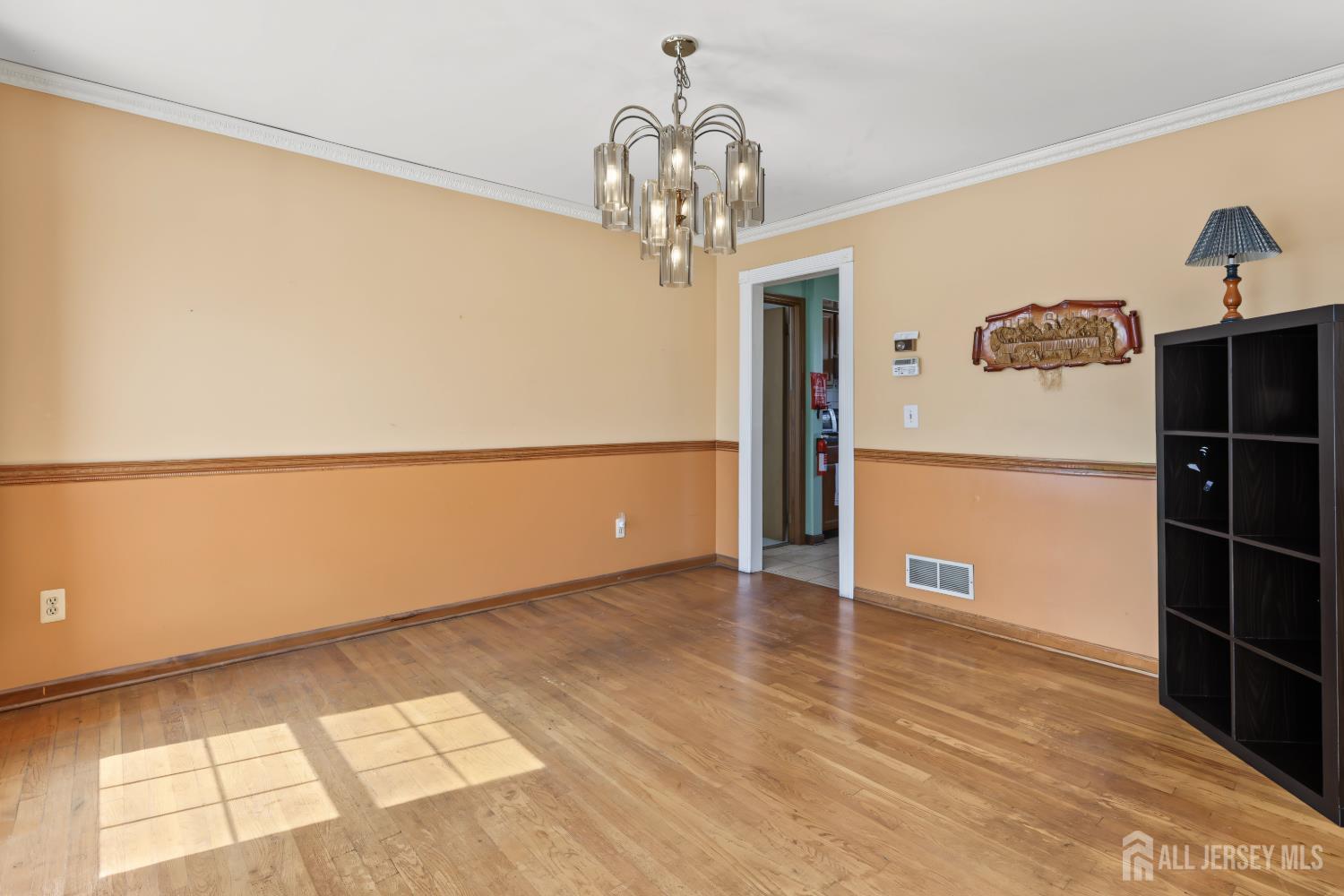 22 Ditmars Circle Hillsborough NJ 08844