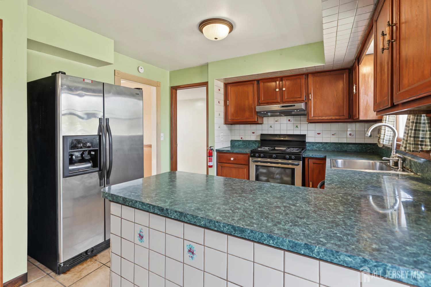 22 Ditmars Circle Hillsborough NJ 08844