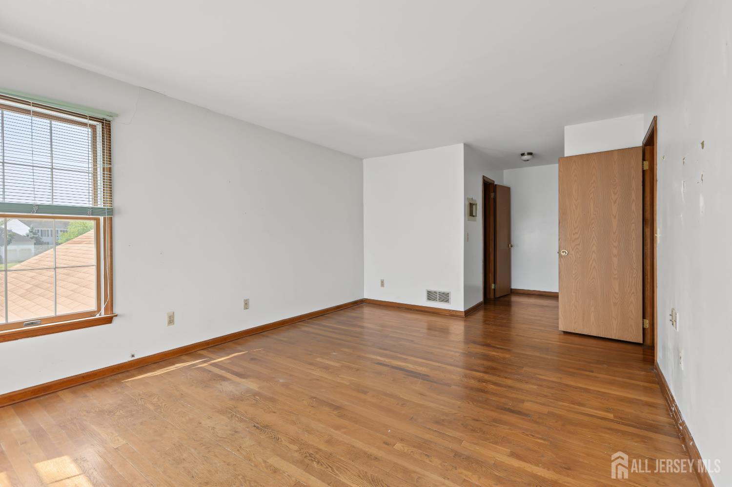 22 Ditmars Circle Hillsborough NJ 08844