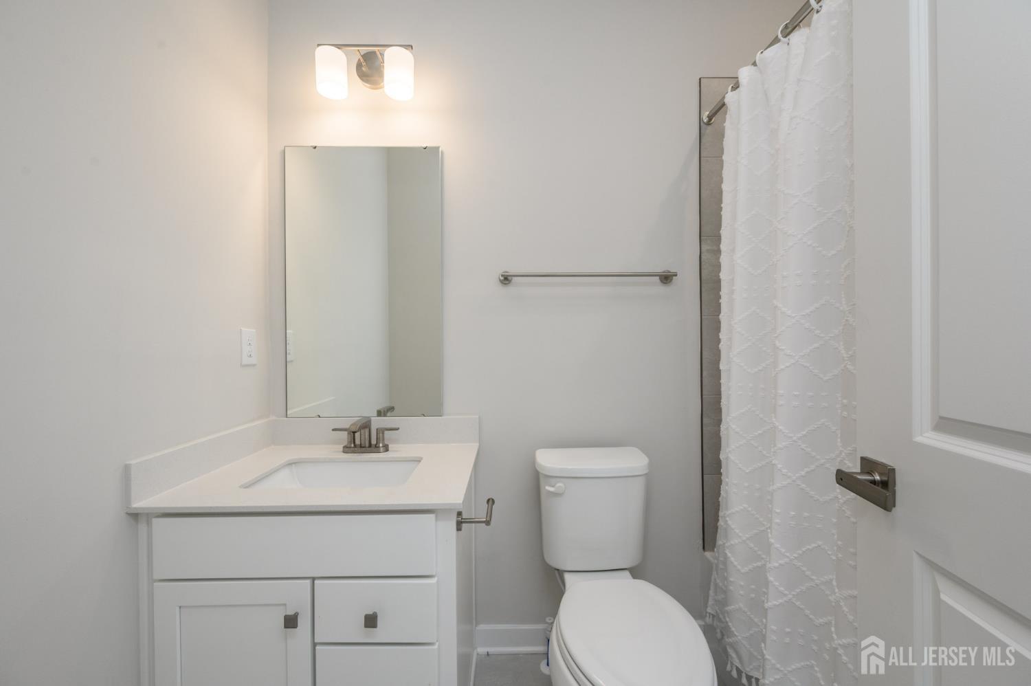 5 Pelham Lane Bayville NJ 08721