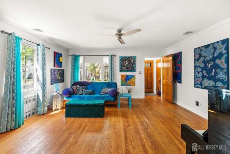 25 S 7th Avenue Highland Park NJ 08904