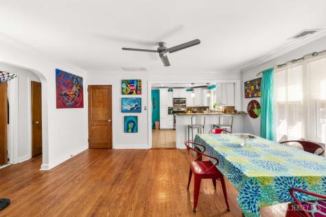 25 S 7th Avenue Highland Park NJ 08904