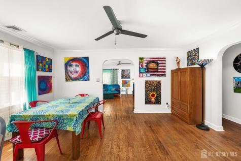 25 S 7th Avenue Highland Park NJ 08904