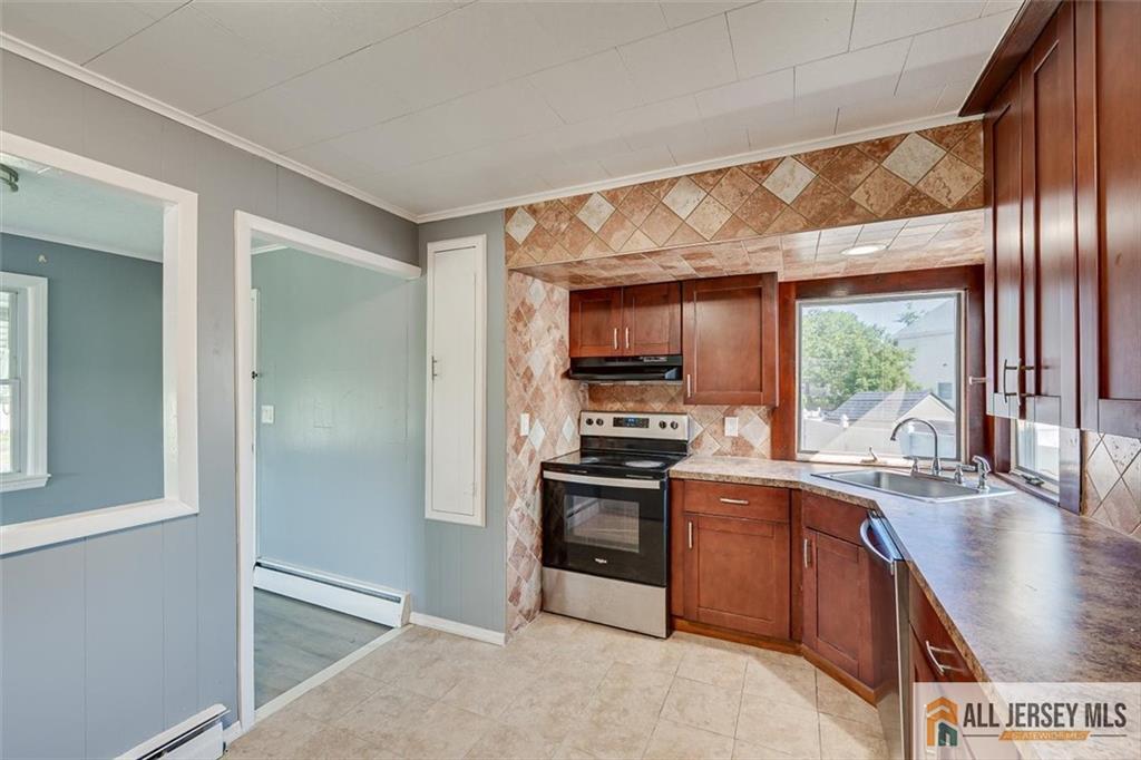 144 Bond Street Iselin NJ 08830