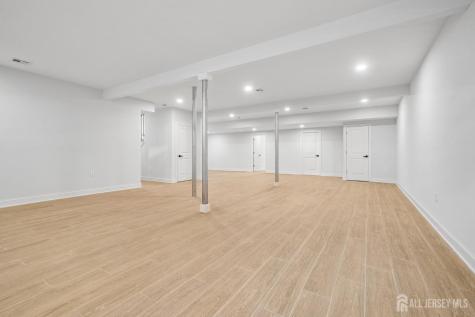 20 Milton Avenue Edison NJ 08820