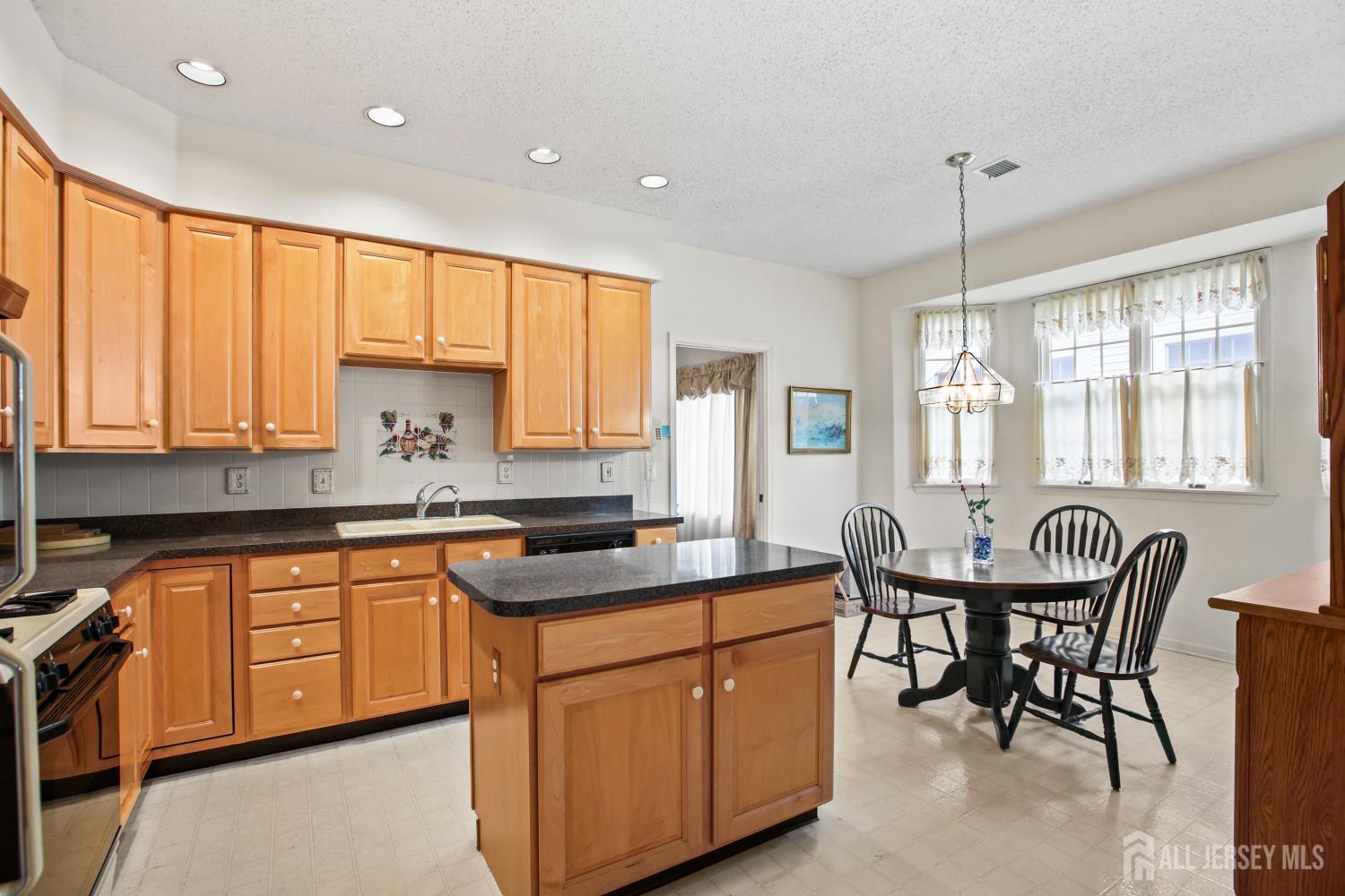115 Leeds Lane Monroe NJ 08831