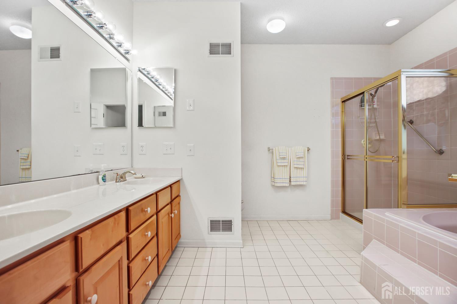 115 Leeds Lane Monroe NJ 08831