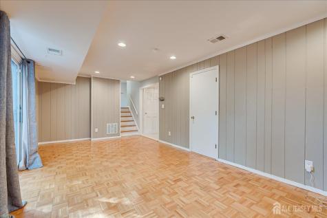 4 Augusta Court Edison NJ 08820